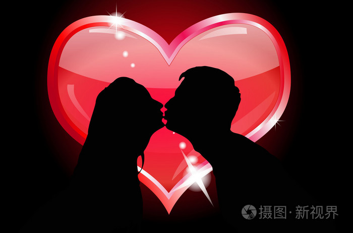 情侣接吻的剪影