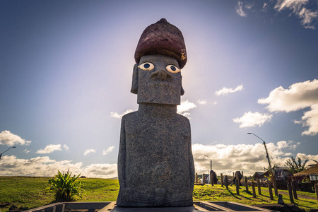 Hanga Roa 复活节岛2017 年 7 月 12 日 moai 附近的安加罗阿