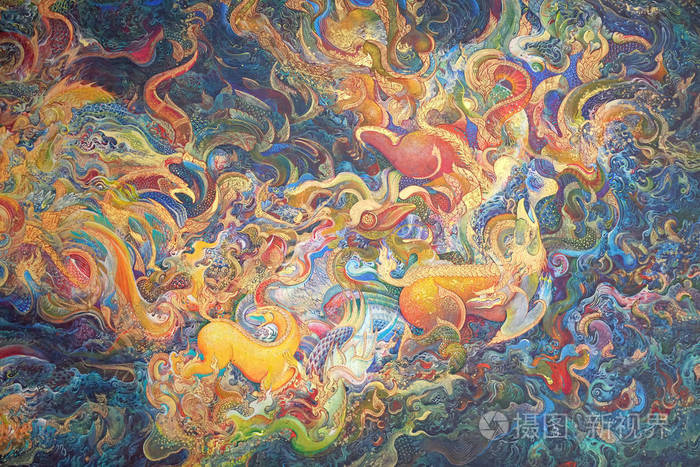 传统泰国壁画画在寺庙墙上的神秘生物