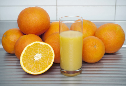 橘子和果汁