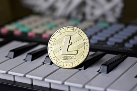 Litecoin 和音乐键盘