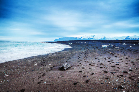 海滩上的冰岛冰川