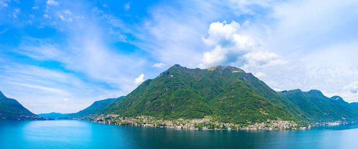 科莫湖景观。Cernobbio 和 Laglio 村庄看法, 意大利