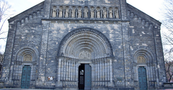 布拉格的窗门教堂