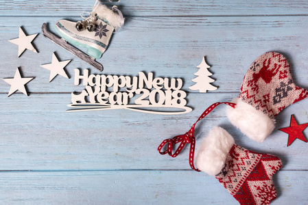 快乐2018新年贺卡配冰刀和手套