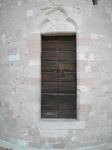 房子的门从锡耶纳镇
