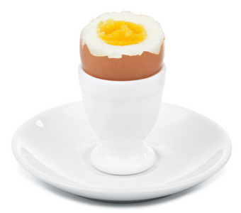 鸡蛋杯中的煮鸡蛋