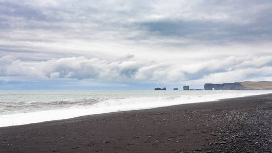 Reynisfjara 海滩和 Dyrholaey 岬景