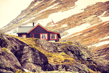 Trollstigen 中心旁边的房子