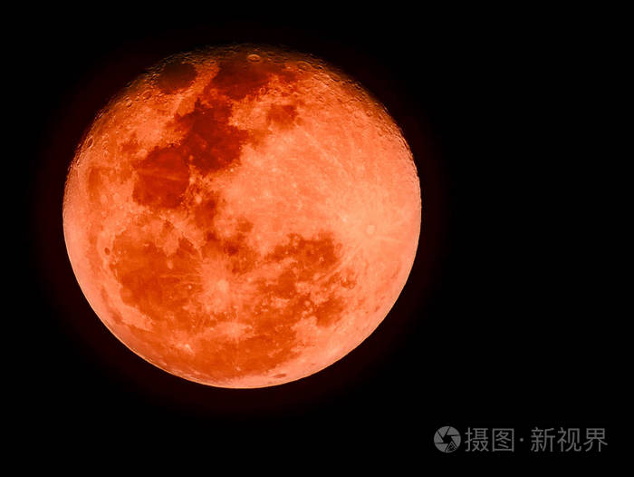 bloodmoon 或红月亮, 一个自然现象, 在黑暗的天空