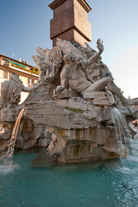 纳沃纳广场四条河流的喷泉