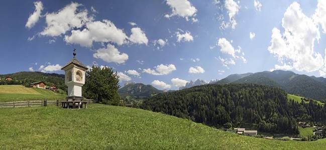 路边神社, 提醒在圣彼得附近的 Bergbauernweg 小径, Villnoesstal 山谷, 波尔查诺Bozen, 意