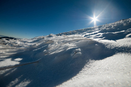 美丽的冬山。雪 natiaonal 自然公园