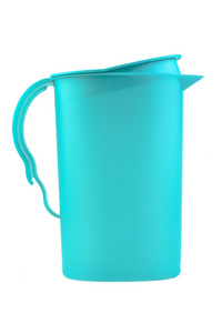 白色背景的现代蓝色塑料水罐