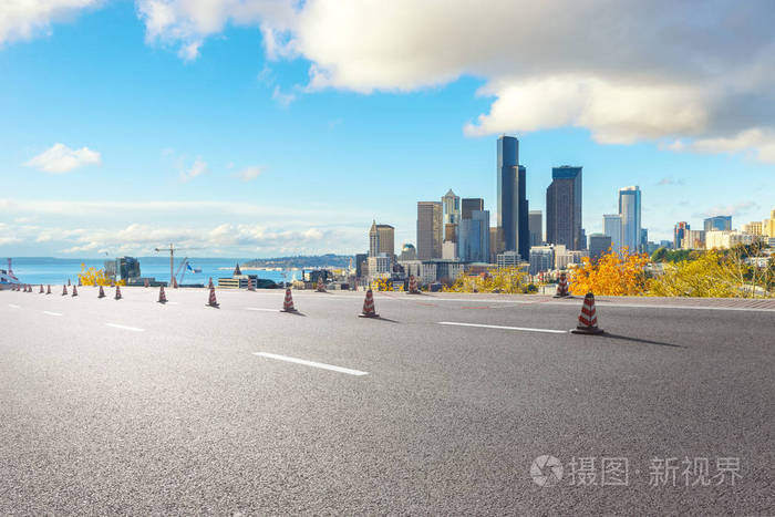 洛杉矶城市的空旷道路