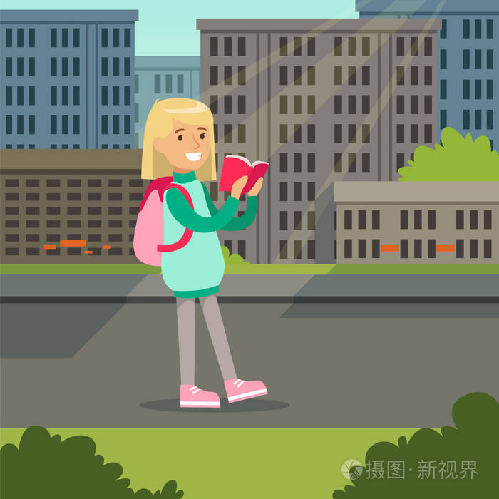 可爱的金发女孩与背包步行和读书在城市的背景矢量插图