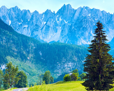 阿尔卑斯山夏季景观