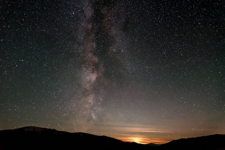 星山天空银河夜