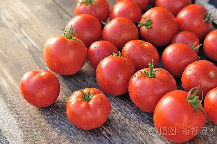 番茄,西红柿( tomato的名词复数 )