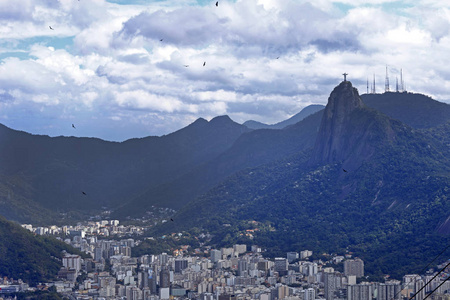 里约热内卢的城市和基督的救世主雕像, 在巴西的主要旅游目的地