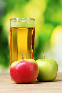 健康的有机苹果汁
