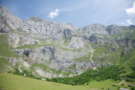 欧洲山峰上的大山