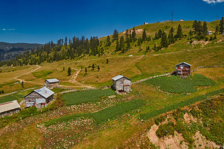格鲁吉亚阿扎尔地区的乡村山地景观