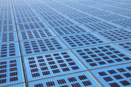 太阳能板，太阳能电池板solar panel的复数