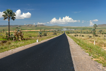 Route dIlakaka, la cit du saphir