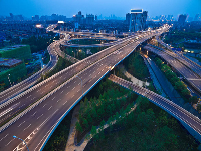 城市高架桥桥路鸟瞰图