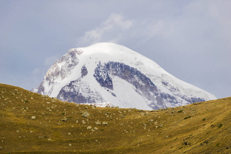 山顶 kazbeg