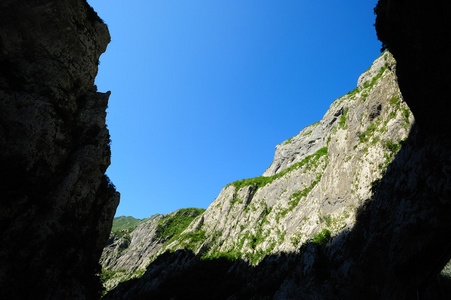 河塔拉峡谷