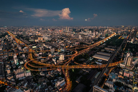 泰国首都的一个主要公路枢纽中心