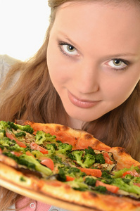 女孩吃披萨上白色隔离