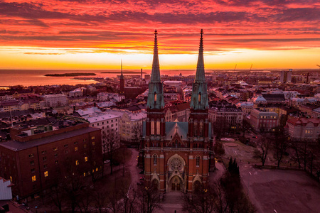 鸟瞰图, 圣约翰教堂 Johanneksenkirkko 日落背景, 芬兰, 赫尔辛基