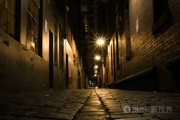 黑夜中的黑暗小巷照片-正版商用图片048t6z-摄图新视界