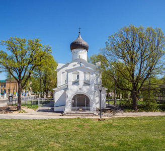 圣乔治教堂, Plyoskov 在普斯科夫