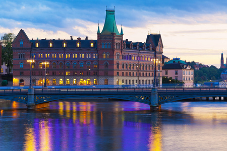 瑞典斯德哥尔摩的景区晚上全景