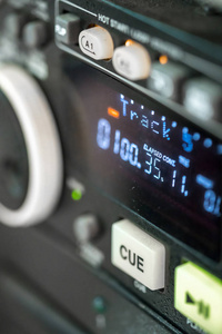 收音机调谐器, Cd 播放机, 留声机和卡带甲板与数字屏幕和提示按钮