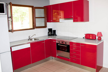 大红色现代厨房内部房子