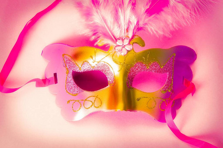 狂欢派对粉红色背景嘉年华面具