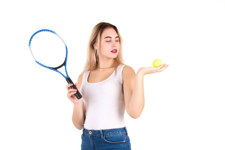 年轻可爱的女孩网球球拍, 孤立