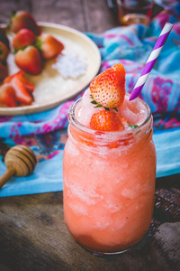 夏日草莓奶昔, 夏日养生甜饮, 草莓果