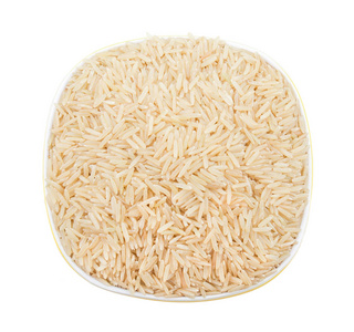 白色背景下的健康糙米