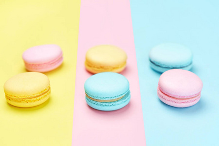 Macaron 糖果在柔和的背景。法式甜点, 杏仁特写。高分辨率