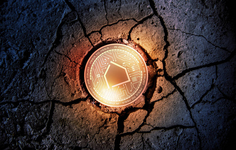 闪亮金黄 Relest cryptocurrency 硬币在干地球甜点背景挖掘3d 渲染插图