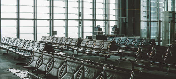 多哈机场总视图。世界机场的休息区