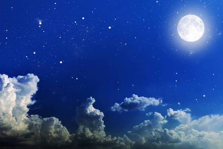 夜空中有星星和月亮的背景。Nasa 提供的这个图像的元素