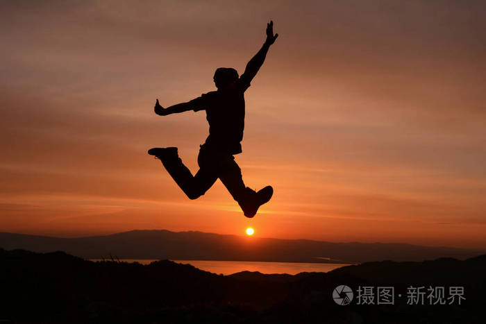积极精力充沛热情的人