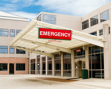 在医院的急救室入口处图片